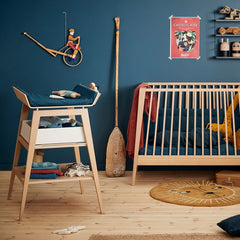 Skandinavischer Wickeltisch fürs Kinderzimmer